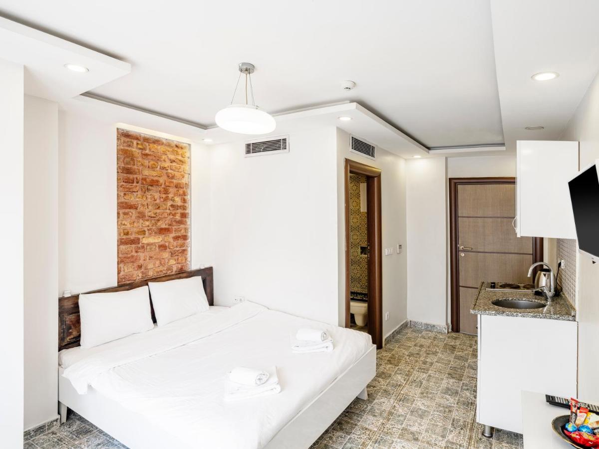 The Red Tent Suite 88 Istanbul Exterior photo